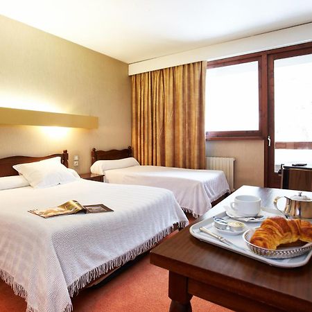 Hotel De Paris Bagneres-de-Luchon Phòng bức ảnh
