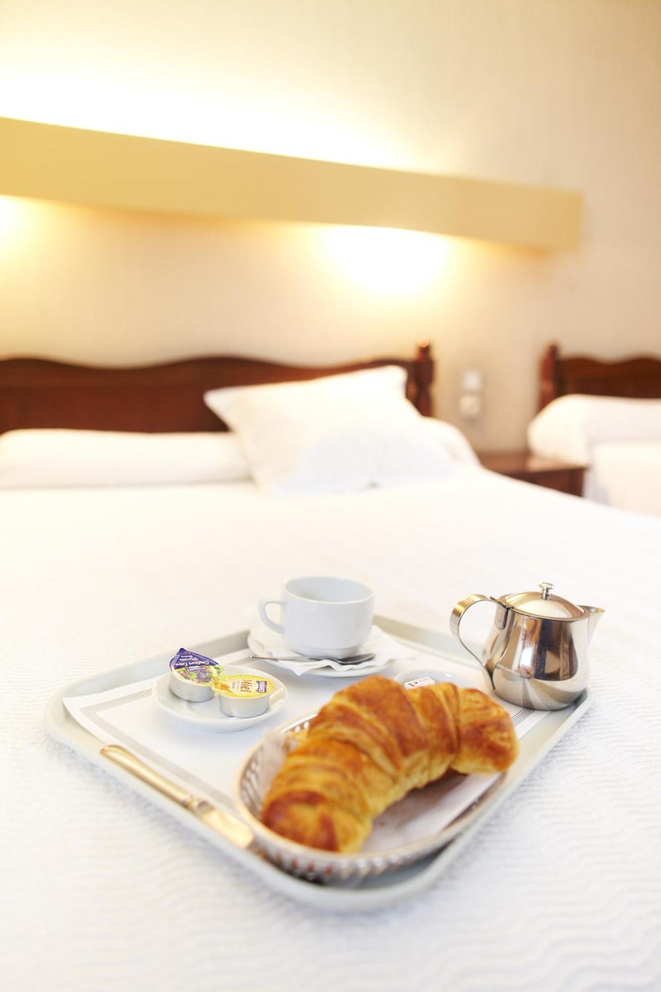 Hotel De Paris Bagneres-de-Luchon Phòng bức ảnh